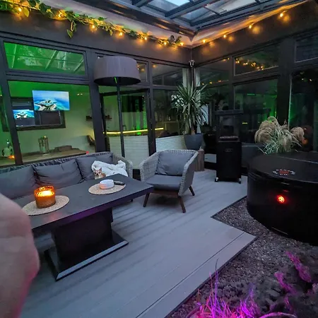 Luxus شقة ترويسدورف